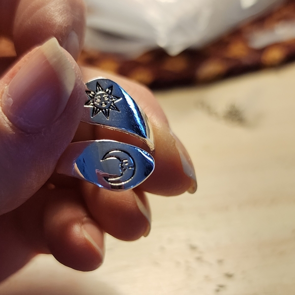 New Beautiful Spoon Wrap Sun And Moon Ring. Many other wrap spoon styles availab - Picture 3 of 7